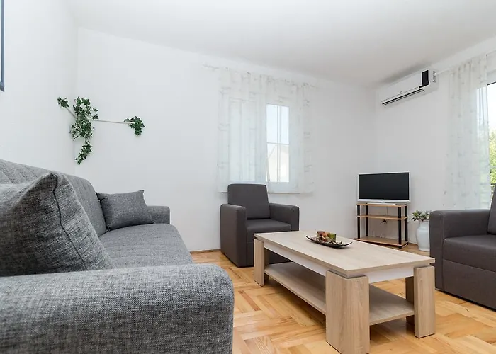 Apartment Marko Kaštela